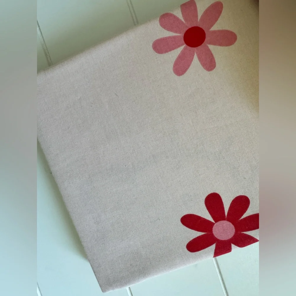 New Hello Kitty & Daisy Spring Flowers 72